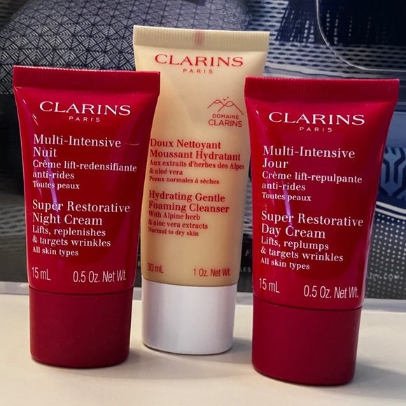 Clarins Super Restorative Travel Set New - Picture 1 of 1